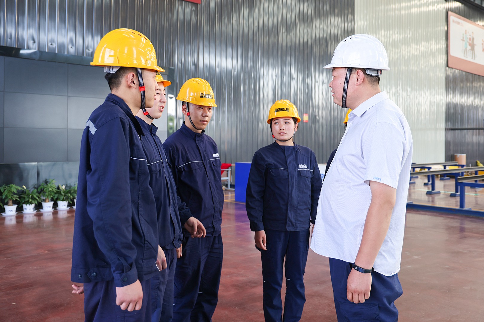 河南省礦山起重機(jī)有限公司